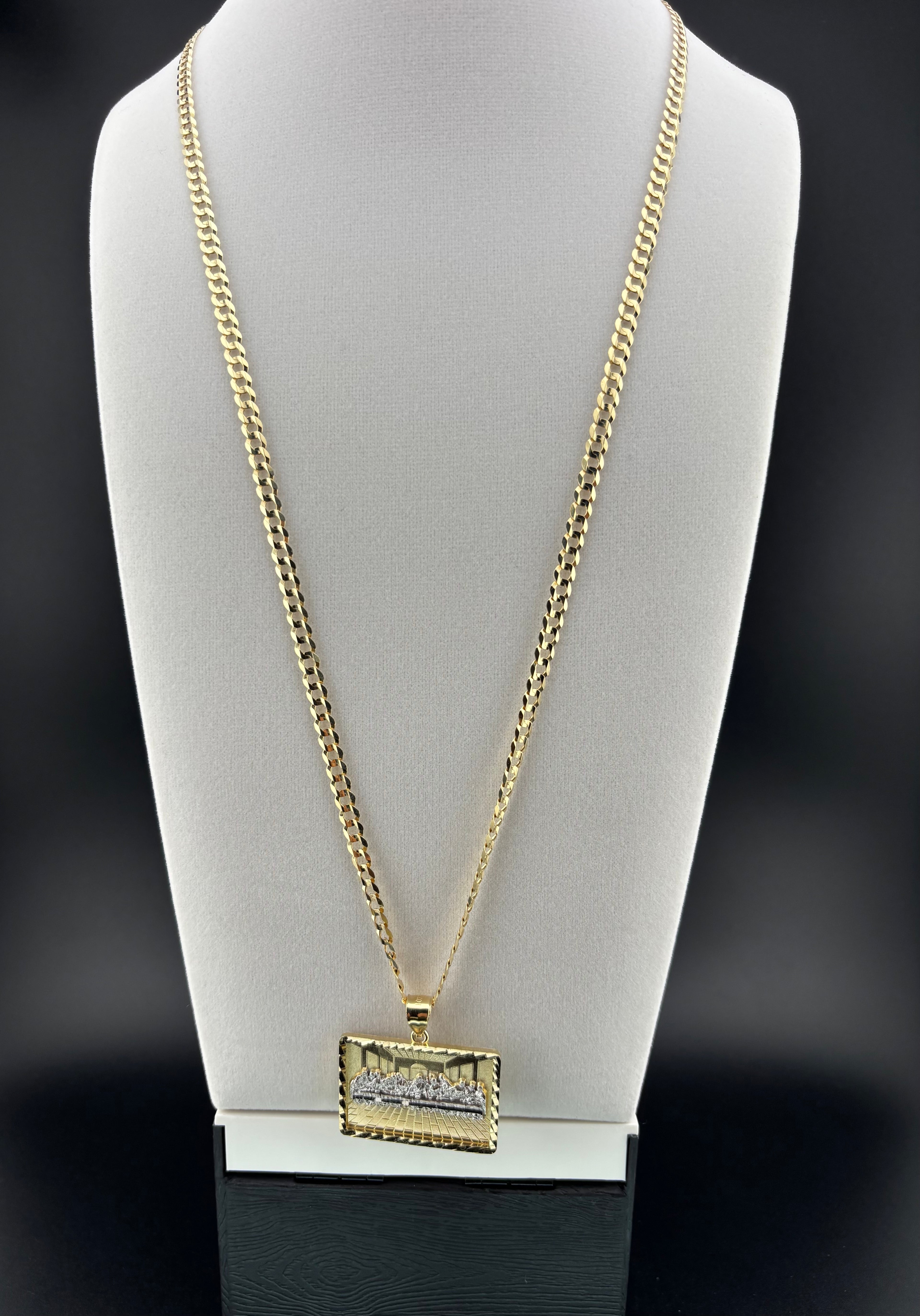 Cadena Oro 10k estilo Corte de Brillo con Dije Cuadrado de La Última Cena