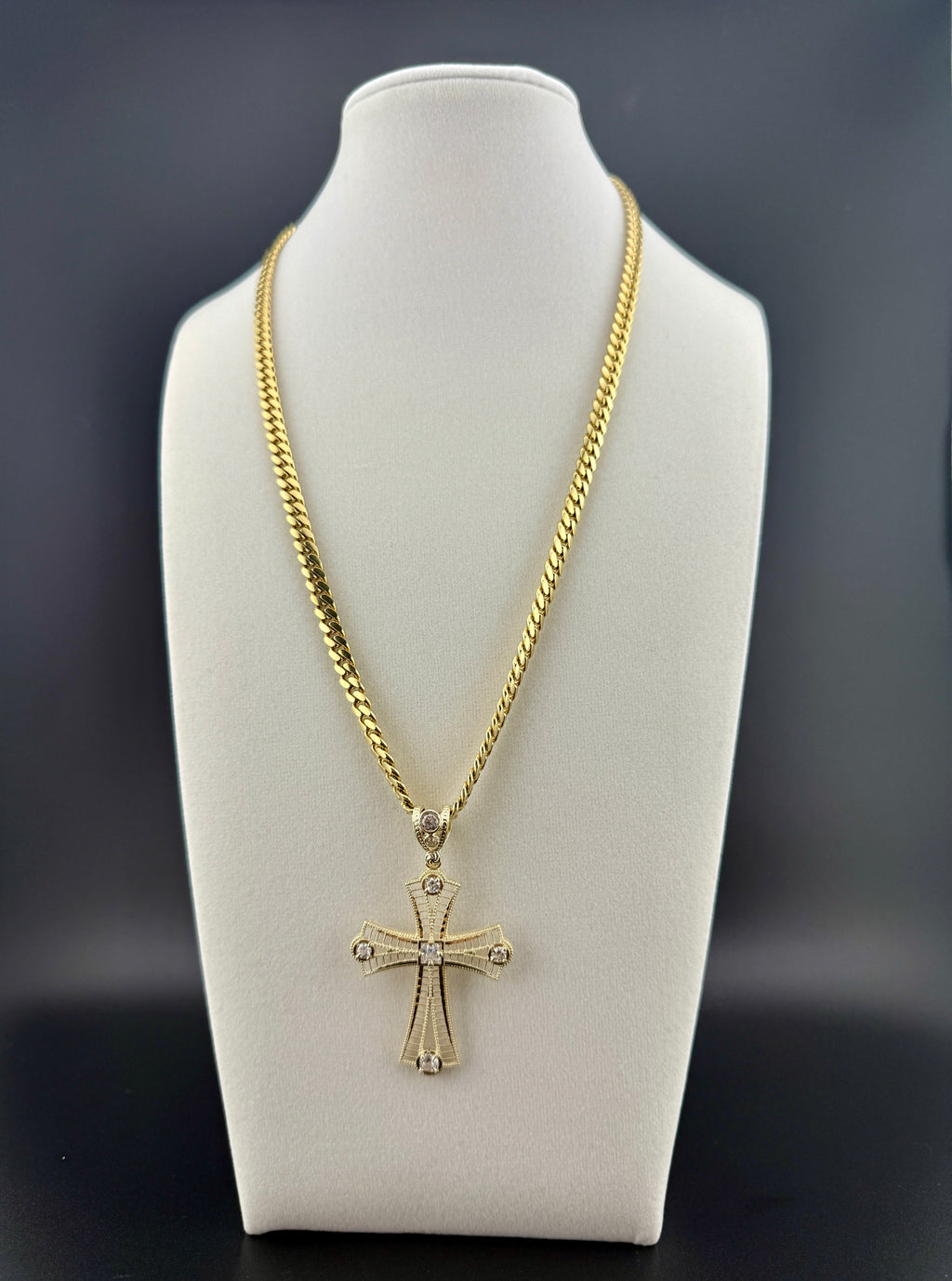 Cadena Cubana con Dije de Cruz