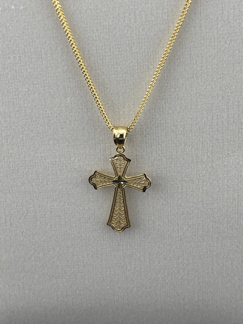 Cadena de Oro 10k estilo Franco con Dije de Cruz