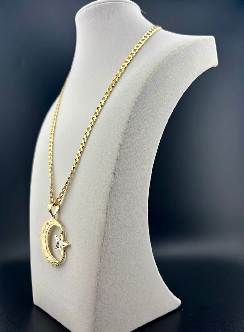 Cadena Corte Brillo con Dije de Luna y estrella