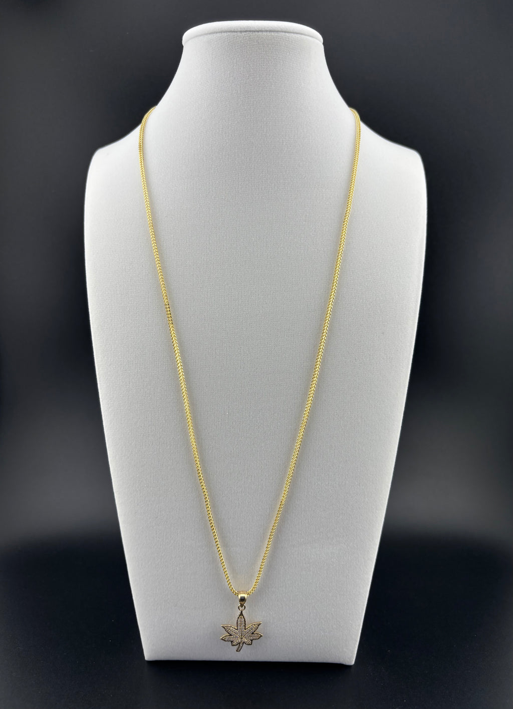 Cadena de Oro 10k estilo Franco con Dije de Hoja de Mariguana